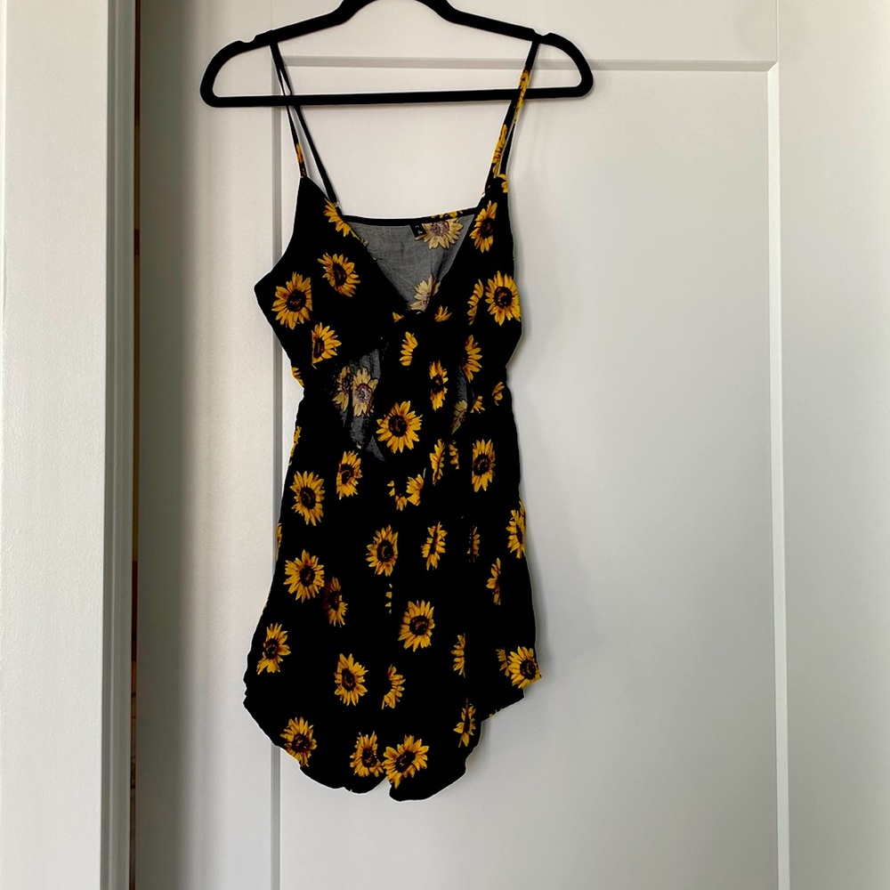 Adorable ZAFUL  sunflower romper ! Worn once